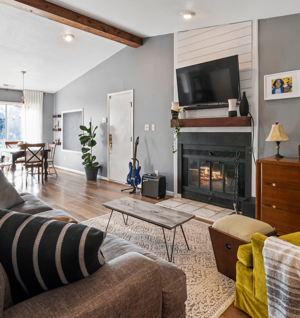 Johnson Construction Group | Creating a Cozy Living Room for Family Time